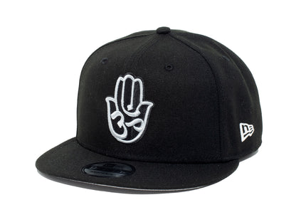 SNAPBACK CLÁSICO NEGRO/GRIS