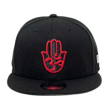 SNAPBACK CLÁSICO NEGRO/ROJO